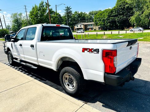 Used 2021 Ford F250 XL w/ Power Equipment Group image 3