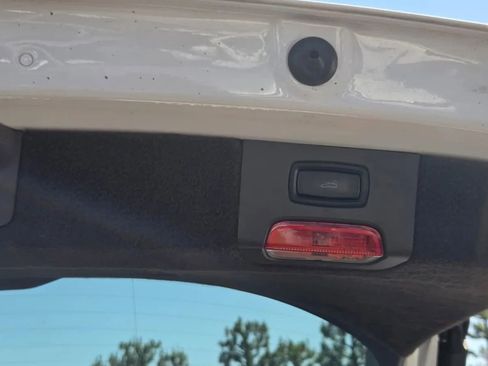 Used 2017 Porsche Cayenne AWD/4WD image 21