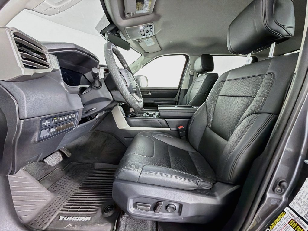 Used 2024 Toyota Tundra Limited AWD/4WD image 12