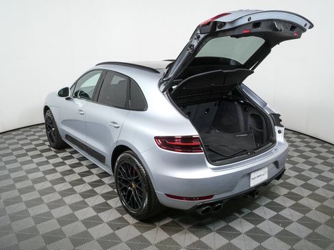 Certified 2017 Porsche Macan GTS image 34