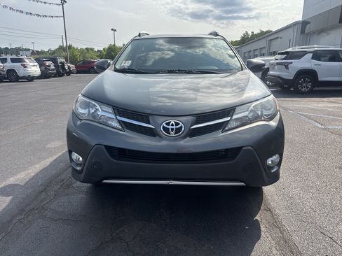 Used 2014 Toyota RAV4 XLE AWD/4WD image 9