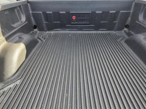 Used 2018 Chevrolet Silverado 1500 LT image 24