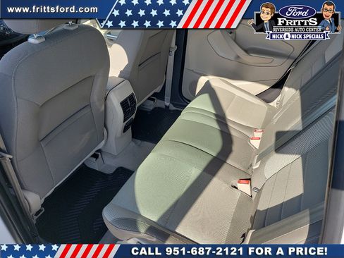 Used 2016 Ford C-MAX SE w/ Interior Protection Package FWD image 14