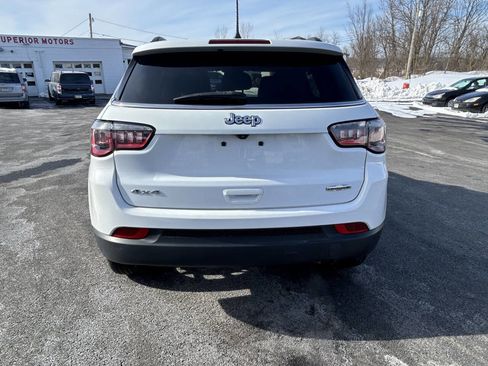 Used 2022 Jeep Compass Latitude image 6