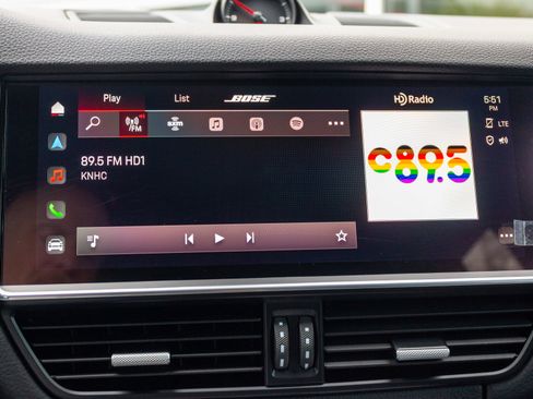 Used 2022 Porsche Cayenne S Platinum image 20