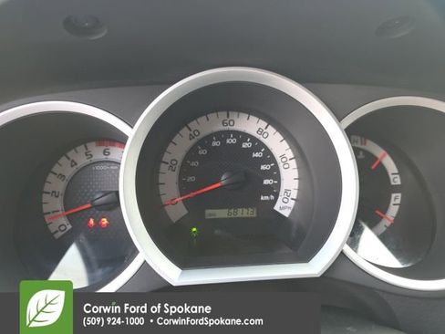 Used 2015 Toyota Tacoma 4x4 Access Cab V6 image 14