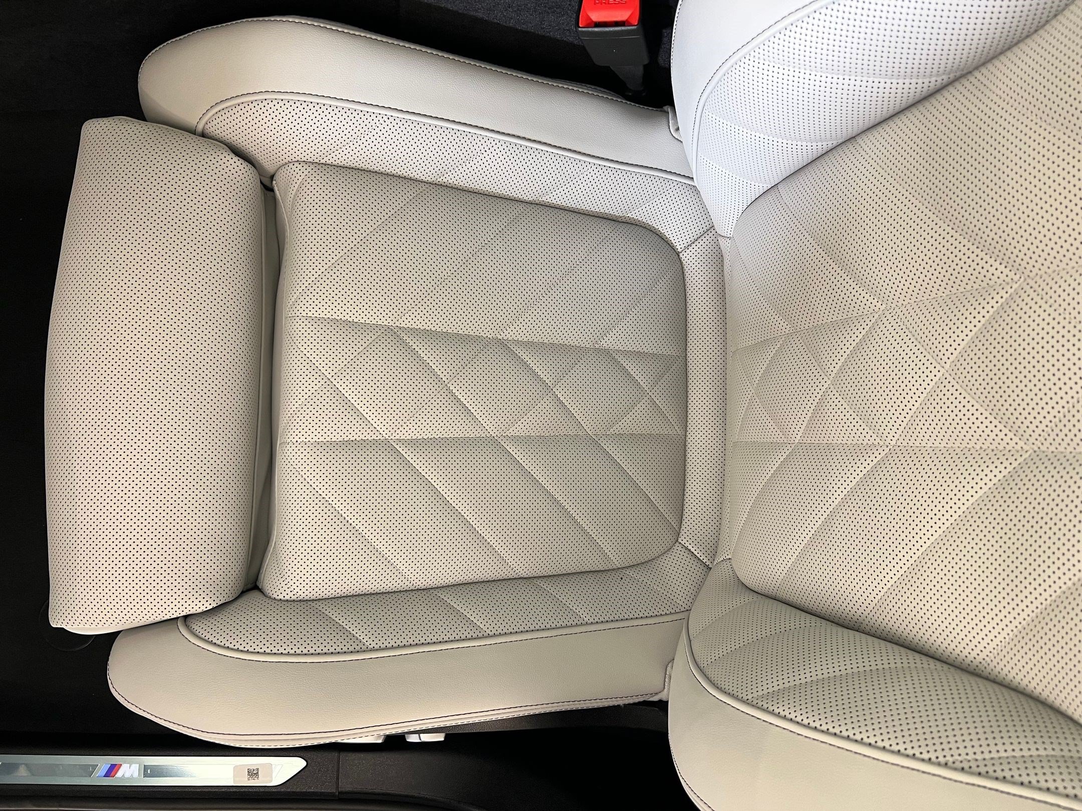 Used 2026 BMW X5 xDrive40i w/ M Sport Package AWD/4WD image 26