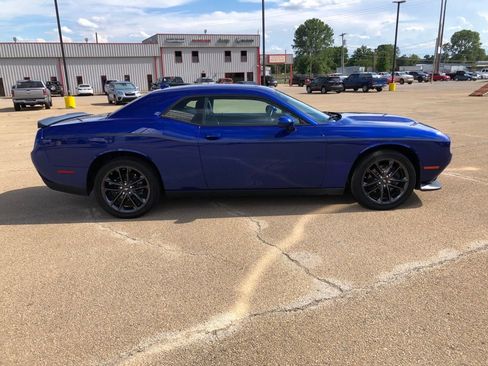 Used 2021 Dodge Challenger GT w/ Plus Package image 6
