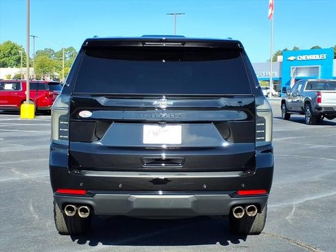 Used 2025 Chevrolet Tahoe Z71 w/ Comfort Package AWD/4WD image 19