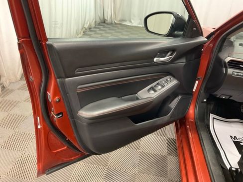 Used 2021 Nissan Altima 2.5 SR image 22