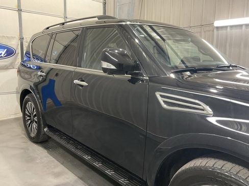 Used 2024 Nissan Armada SL w/ Midnight Edition Package image 4