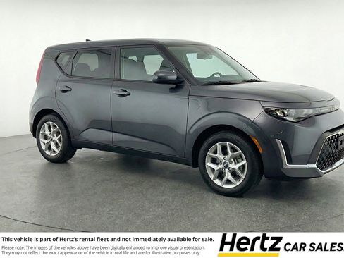 Used 2025 Kia Soul LX w/ LX Technology Package FWD image 1