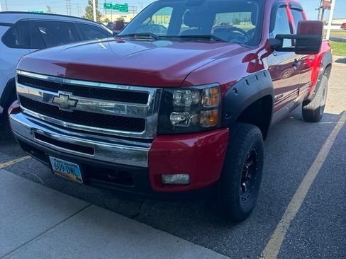 Used 2011 Chevrolet Silverado 1500 LT w/ All-Star Edition AWD/4WD image 5