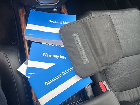 Used 2022 Honda CR-V Touring image 34