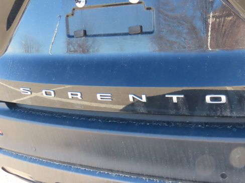 Used 2022 Kia Sorento S w/ Option Group 015 image 16