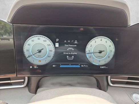 Used 2024 Hyundai Elantra SEL FWD image 11