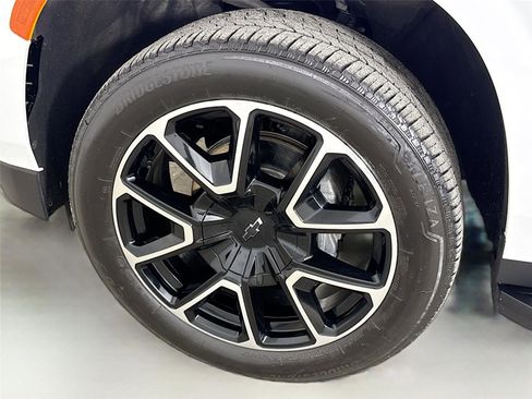 Used 2024 Chevrolet Tahoe RST w/ Luxury Package AWD/4WD image 35