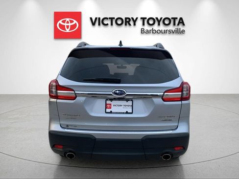 Used 2022 Subaru Ascent Limited w/ Technology Package image 7