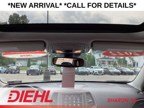 Used 2022 Jeep Cherokee Trailhawk w/ Sun, Sound & Nav Group AWD/4WD image 27