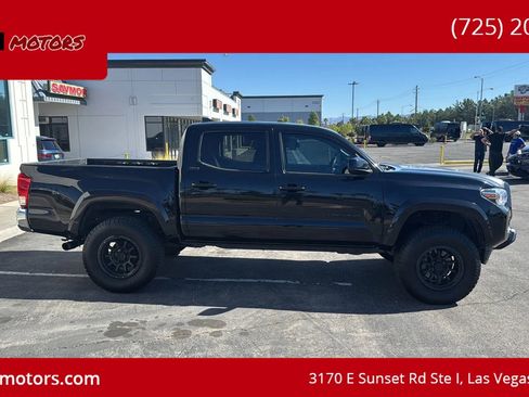 Used 2019 Toyota Tacoma SR5 RWD image 7
