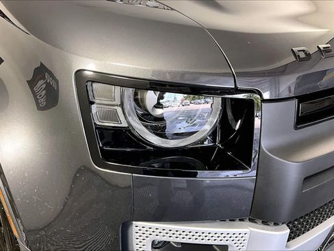 Used 2022 Land Rover Defender 110 S AWD/4WD image 26