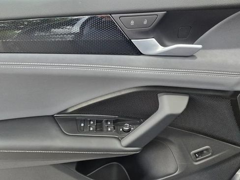 New 2026 Volkswagen Tiguan SE FWD image 22