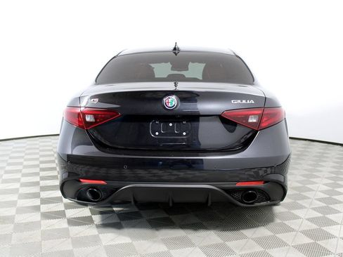 Used 2023 Alfa Romeo Giulia Veloce RWD image 36