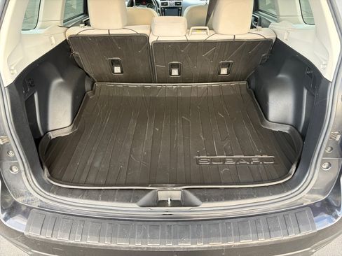 Used 2018 Subaru Forester 2.5i Premium w/ All-Weather Package AWD/4WD image 26