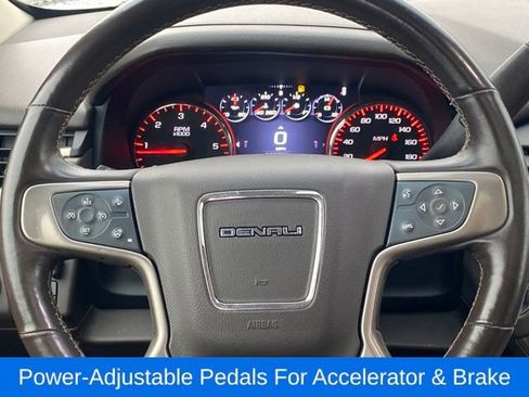 Used 2016 GMC Yukon XL Denali image 8