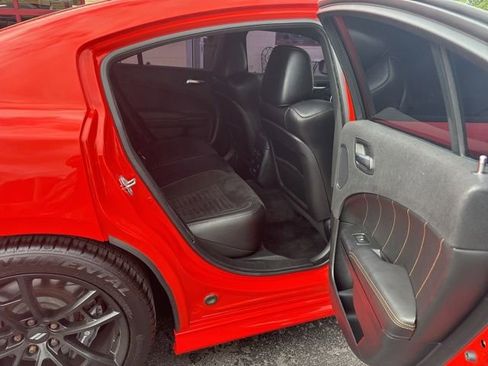 Used 2017 Dodge Charger R/T RWD image 19