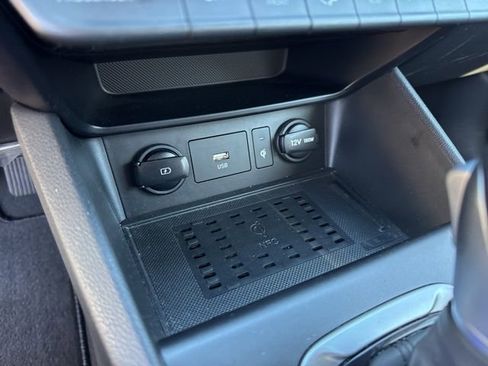 Certified 2023 Hyundai Kona Limited image 7