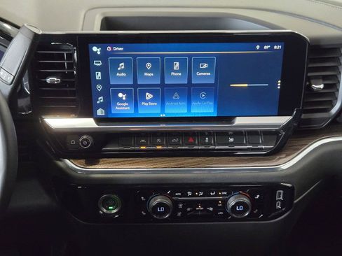 Used 2023 Chevrolet Silverado 1500 LT AWD/4WD image 13