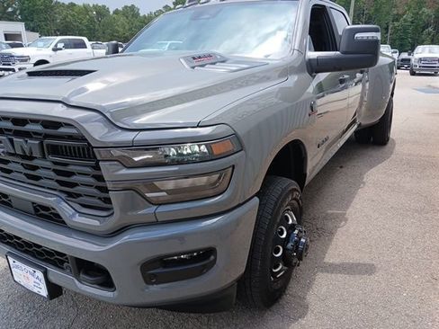New 2026 RAM 3500 Big Horn AWD/4WD image 12