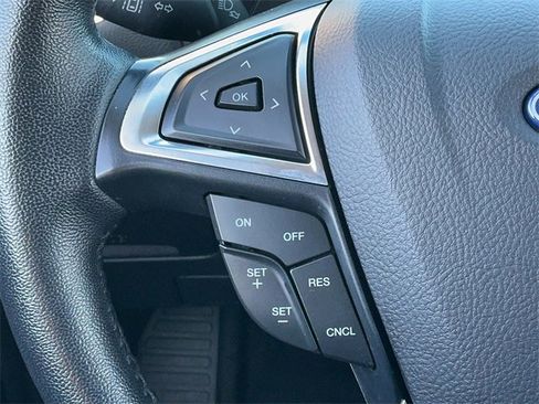 Used 2024 Ford Edge Titanium image 25