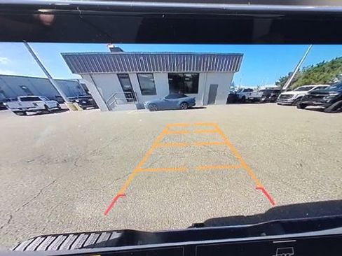 Used 2025 Chevrolet Silverado 2500 LT w/ Convenience Package image 24