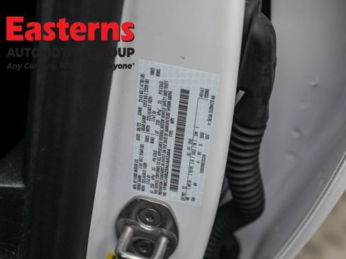 Used 2022 Ford Escape SE image 34