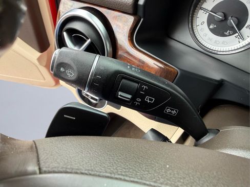 Used 2015 Mercedes-Benz GLK 350 4MATIC image 27