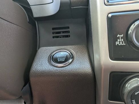 Used 2019 Ford F150 King Ranch w/ Equipment Group 601A Luxury AWD/4WD image 25
