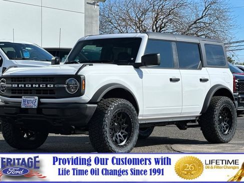 New 2025 Ford Bronco 4-Door AWD/4WD image 8