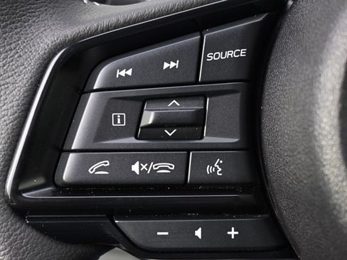 Certified 2025 Subaru Forester Premium AWD/4WD image 31