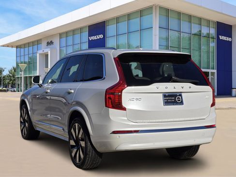 Used 2023 Volvo XC90 T8 Core w/ Protection Package Premier image 4
