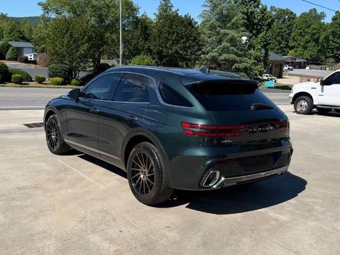 Used 2022 Genesis GV70 2.5T w/ Select Package AWD/4WD image 3