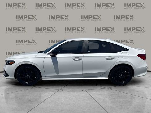 Used 2022 Honda Civic Sport image 2