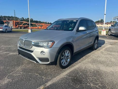 Used 2017 BMW X3 xDrive28i AWD/4WD image 7