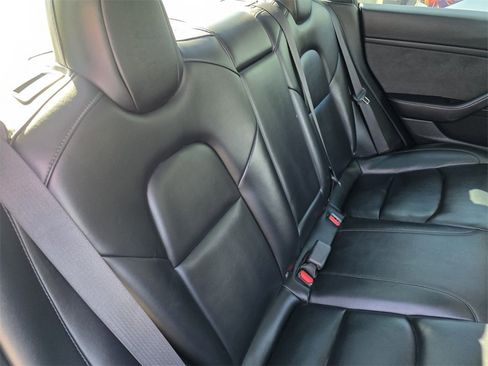 Used 2022 Tesla Model 3 image 30