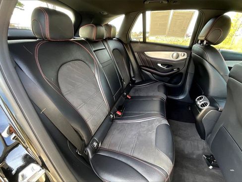 Used 2022 Mercedes-Benz GLC 43 AMG 4MATIC image 27