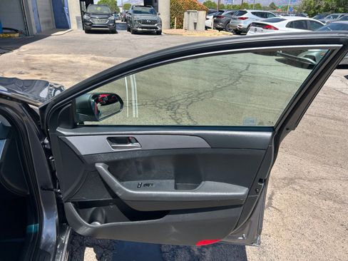 Used 2019 Hyundai Sonata SE FWD image 33