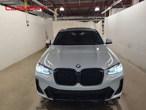 Used 2023 BMW X4 xDrive30i AWD/4WD image 2