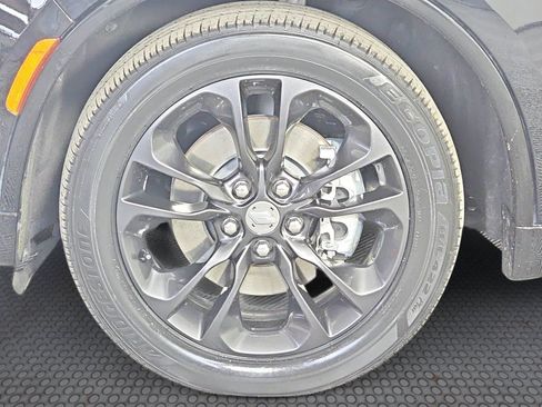 Used 2021 Dodge Durango R/T w/ Blacktop Package AWD/4WD image 29