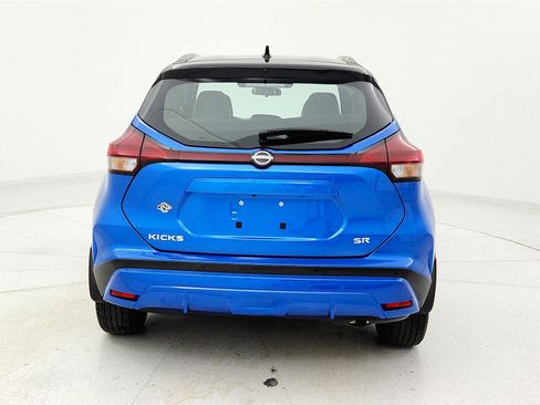 Used 2023 Nissan Kicks SR w/ SR Premium Package image 3